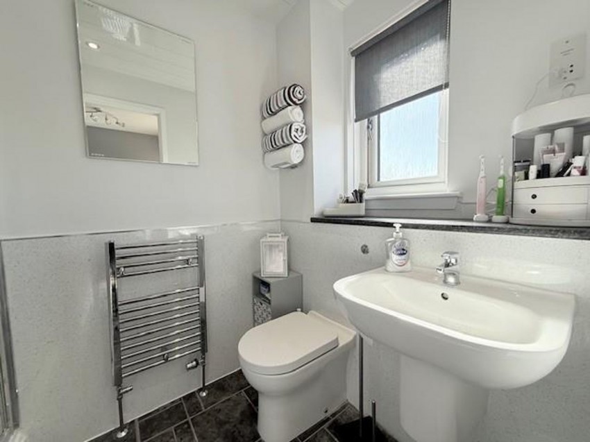 Images for North Larches, Dunfermline, KY11