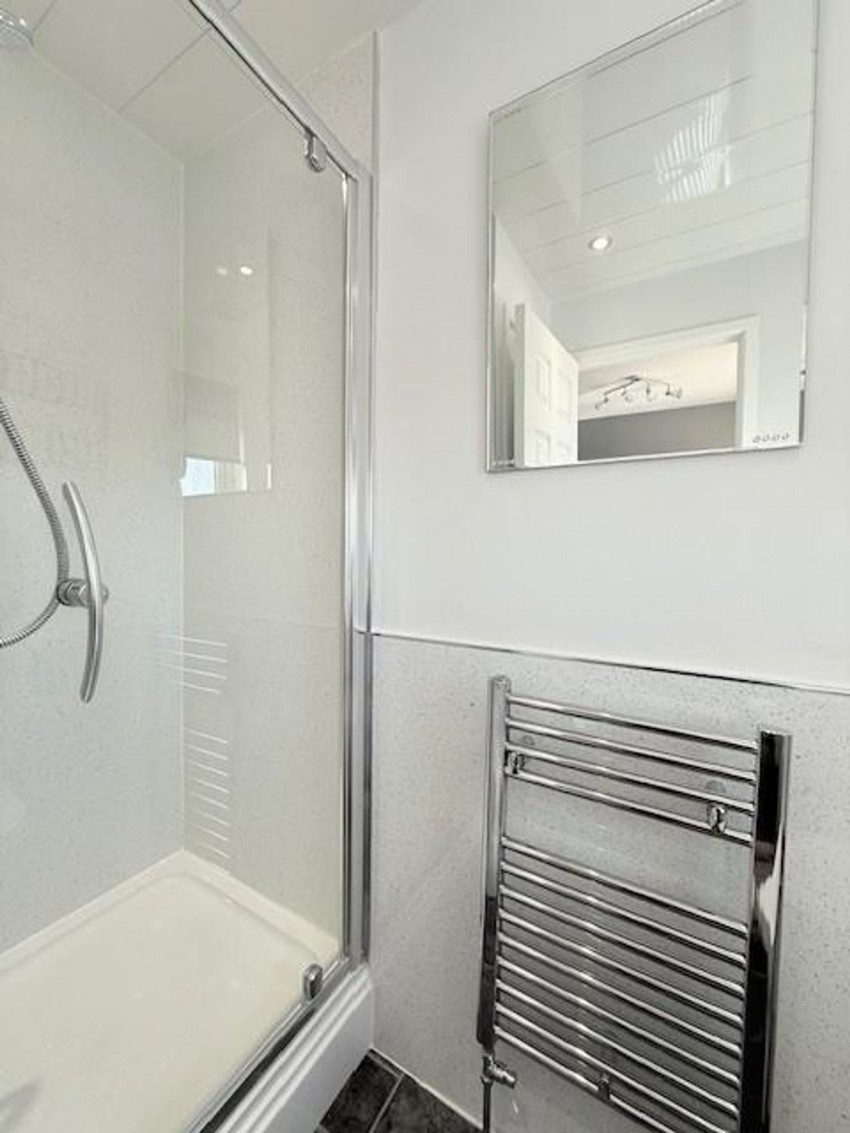 Images for North Larches, Dunfermline, KY11