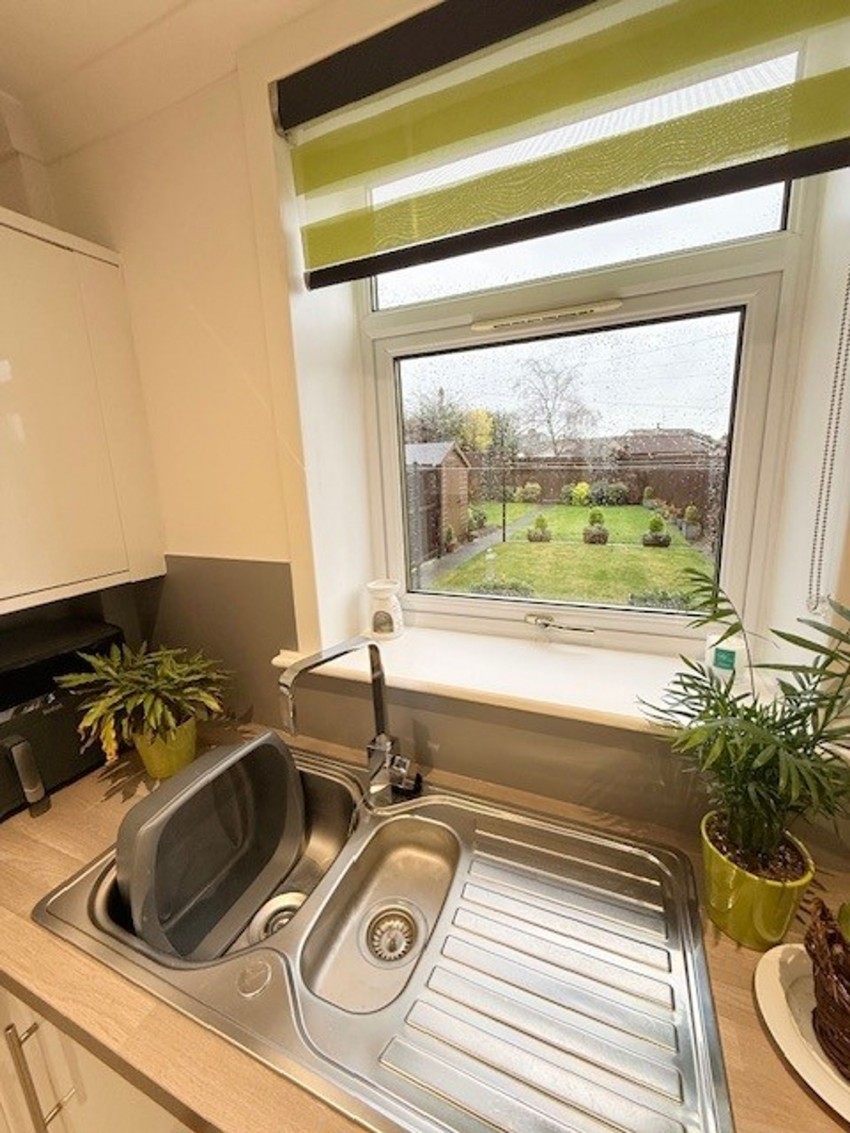 Images for Sweetbank Drive, Markinch, KY7