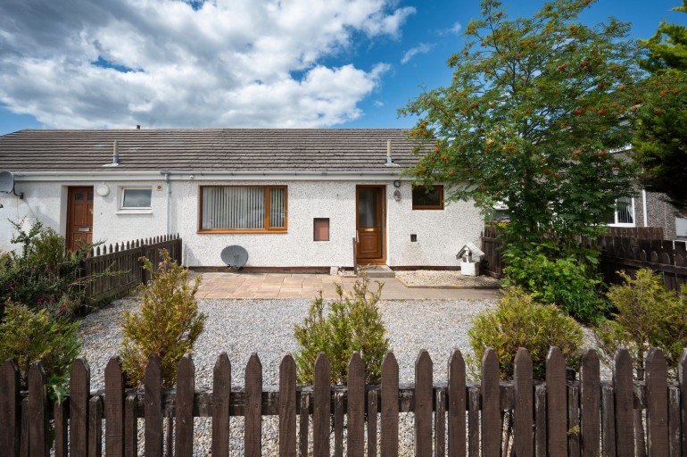 Wallace Place, Culloden, IV2