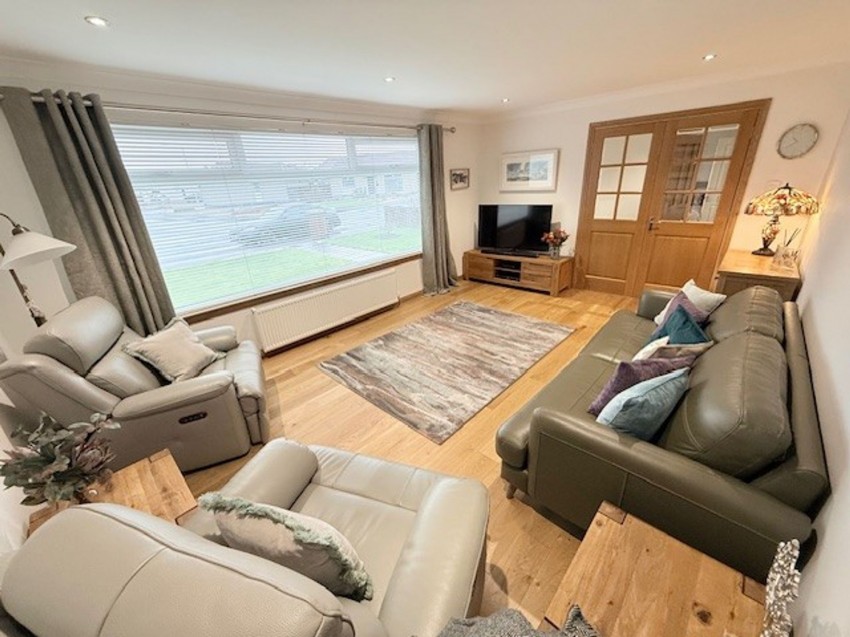 Images for Cedar Crescent, Thornton, KY1