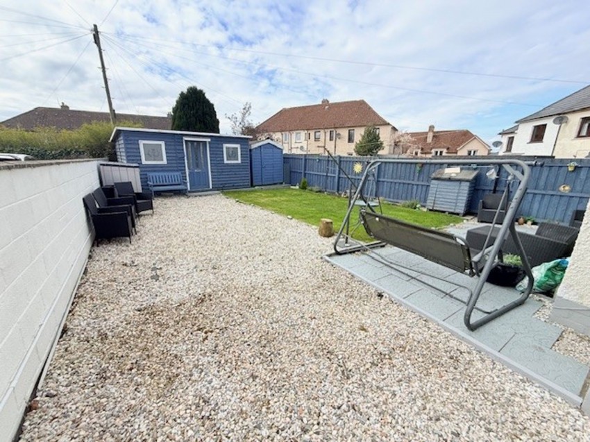 Images for Denfield Avenue, Cardenden, KY5