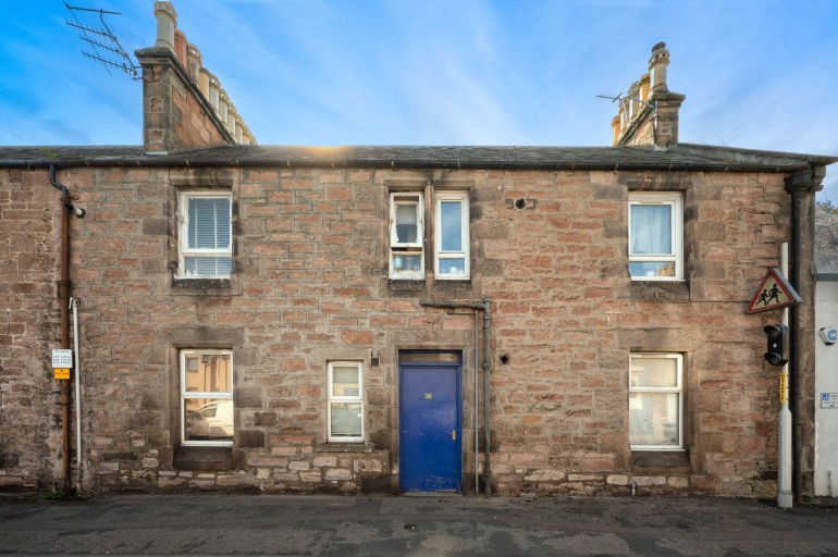 Tomnahurich Street, Inverness, IV3