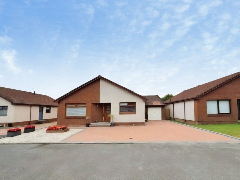 View Full Details for Auchavan Gardens, Glenrothes, KY7