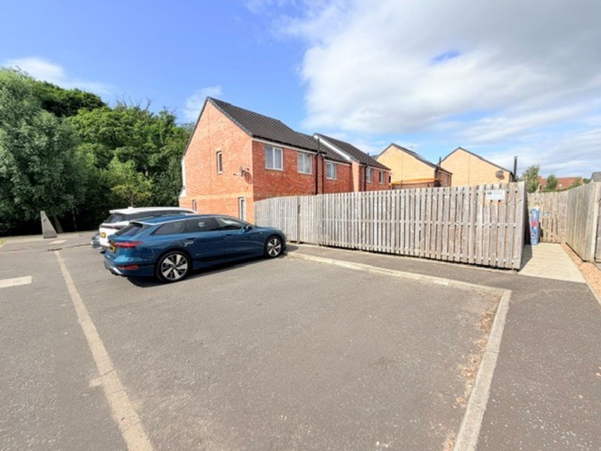 Images for Flax Mill Grove, Glenrothes, KY7