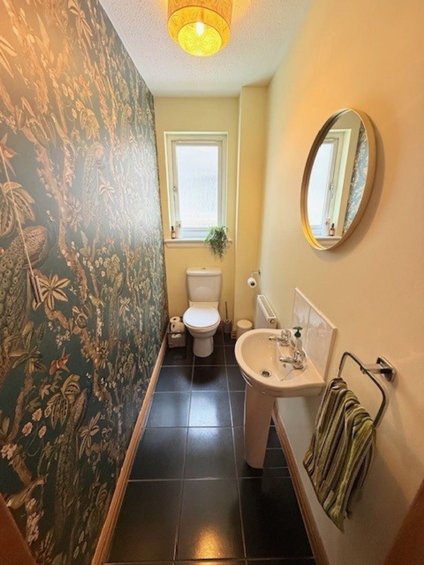 Images for Braemar Gardens, Glenrothes, KY6