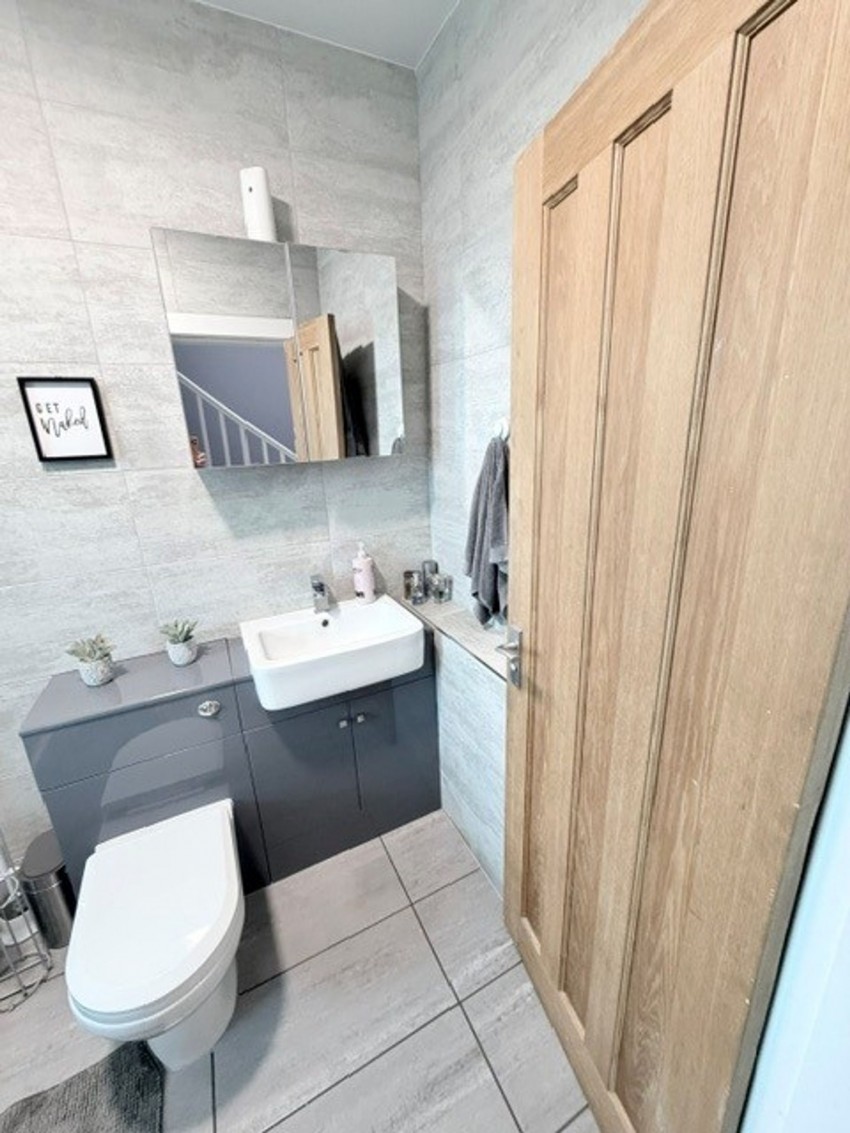 Images for Viewfield Terrace, Lumphinnans, KY4