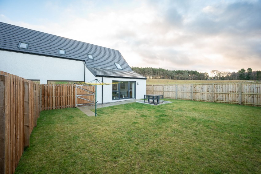 Images for Macleod Gardens, Croy, IV2