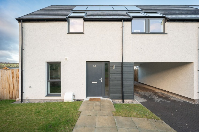 Images for Macleod Gardens, Croy, IV2