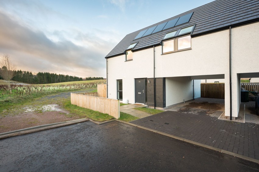 Images for Macleod Gardens, Croy, IV2