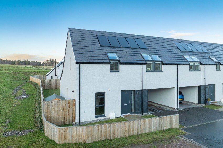 Images for Macleod Gardens, Croy, IV2