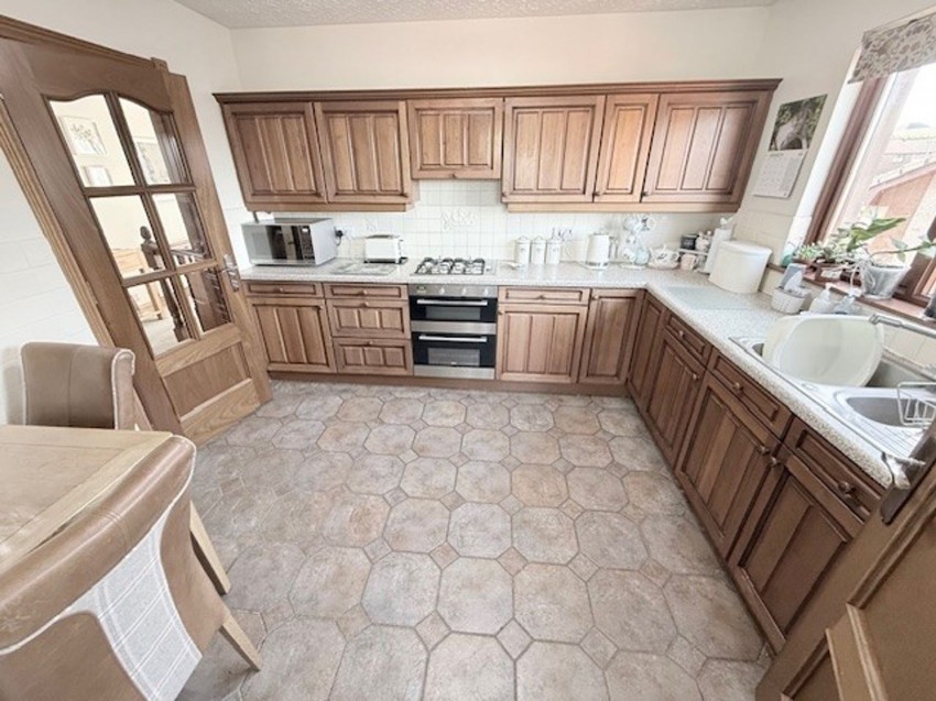 Images for Curling Knowe, Crossgates, KY4