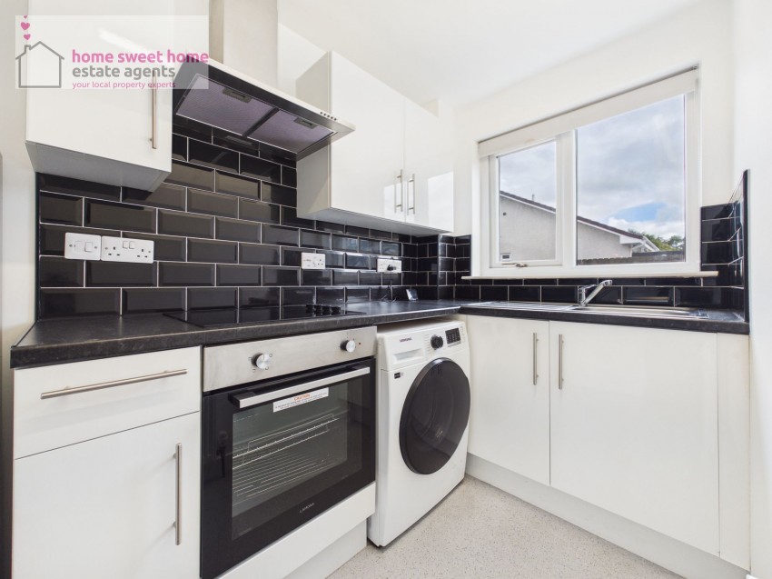 Images for Hazel Avenue, Culloden, IV2