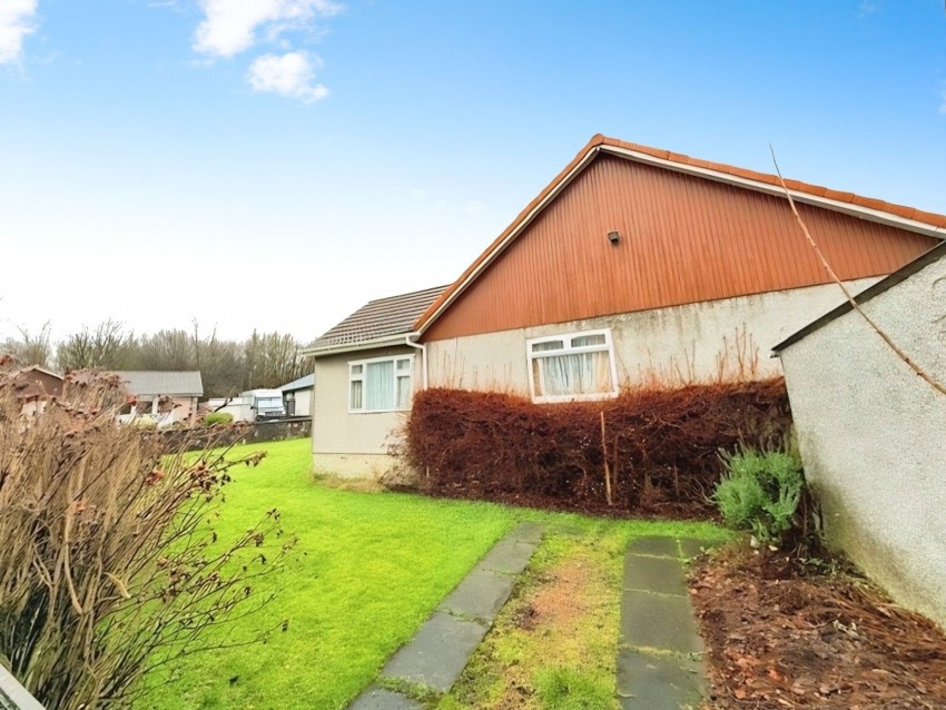 Images for Alburne Crescent, Glenrothes, KY7