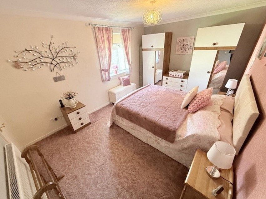 Images for Tarland Knowe, Glenrothes, KY7