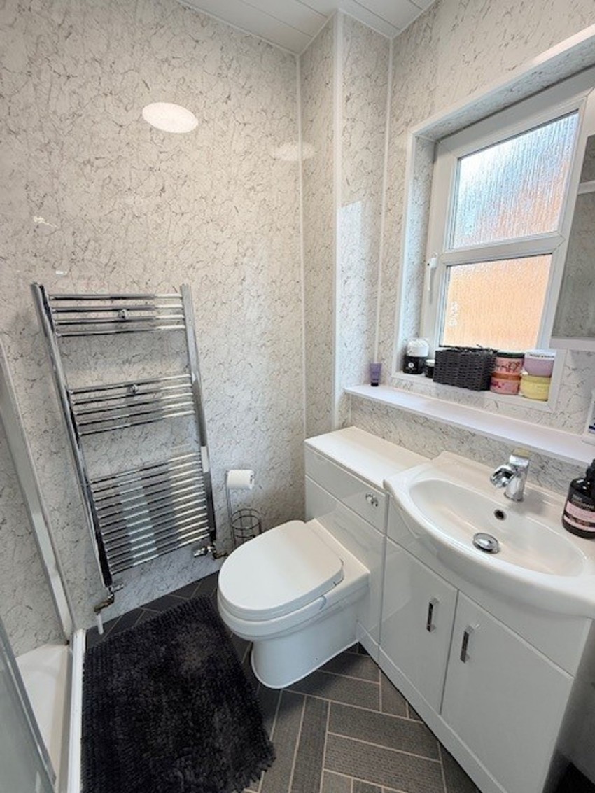 Images for North Larches, Dunfermline, KY11