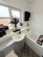 Images for North Larches, Dunfermline, KY11