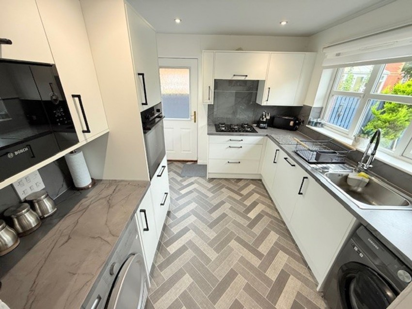 Images for North Larches, Dunfermline, KY11