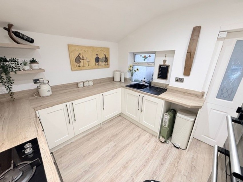 Images for Main Road, Glencraig, KY5