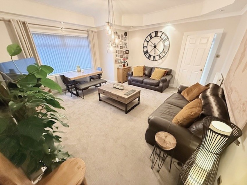 Images for Main Road, Glencraig, KY5