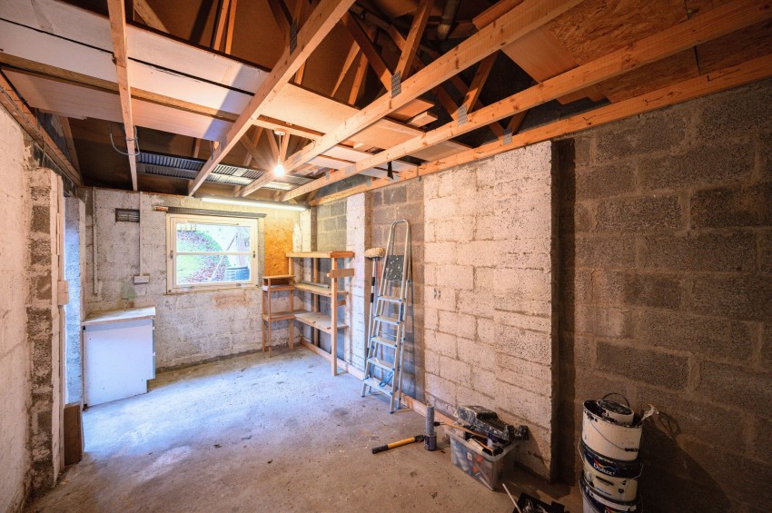 Images for Lochlann Road, Culloden, IV2