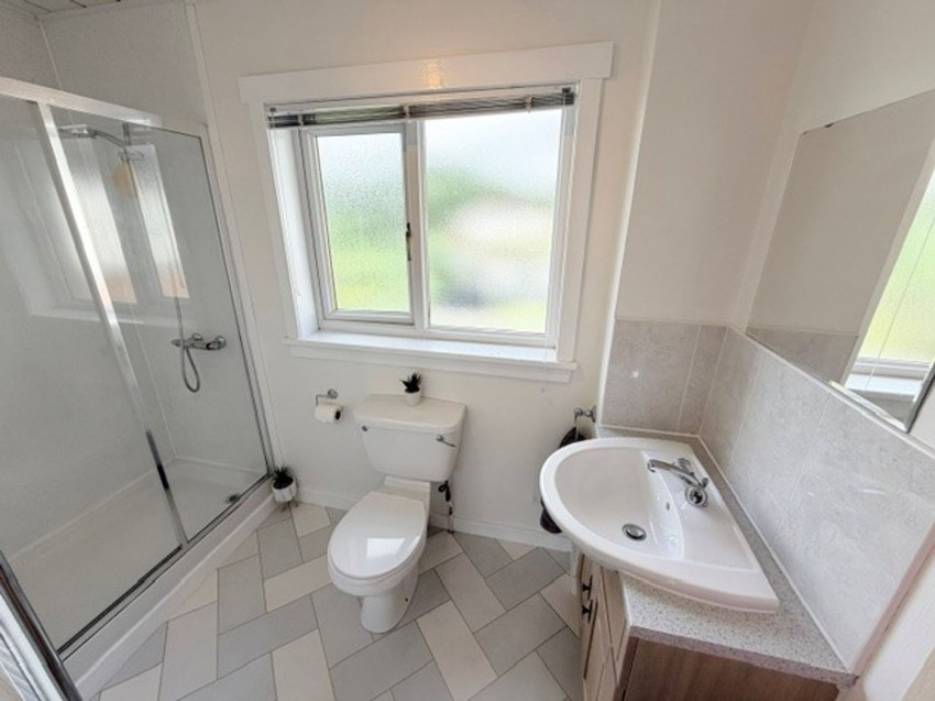 Images for Glentress Gardens, Glenrothes, KY7