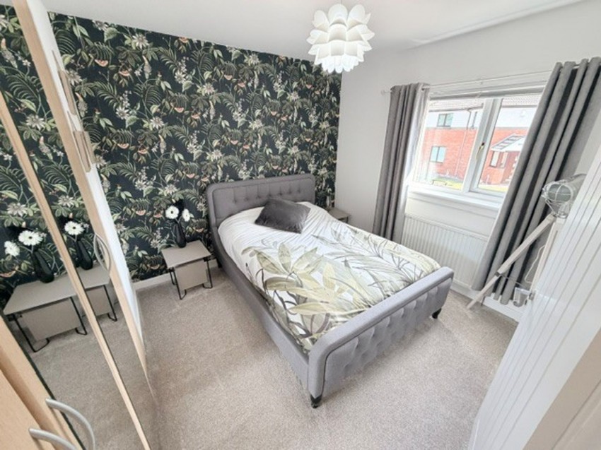 Images for Glentress Gardens, Glenrothes, KY7