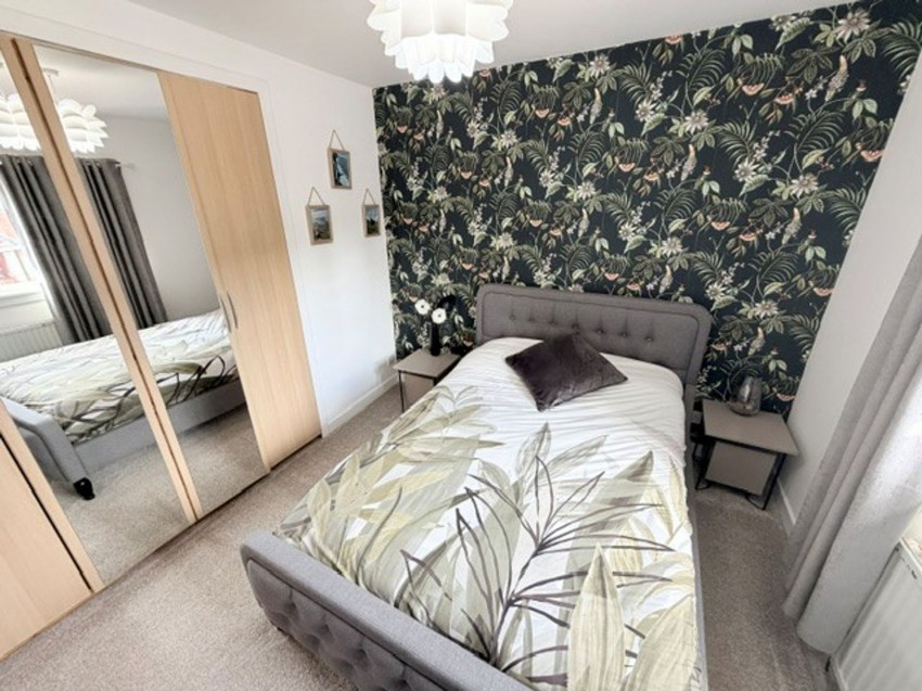 Images for Glentress Gardens, Glenrothes, KY7