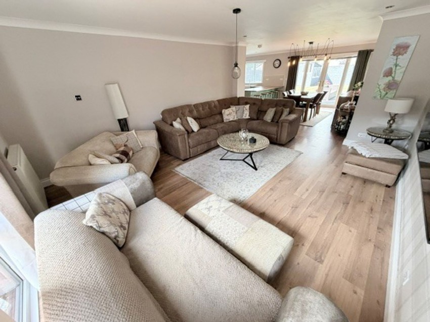 Images for Glentress Gardens, Glenrothes, KY7