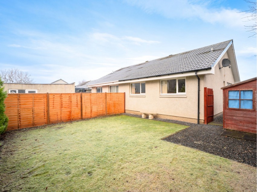 Images for Hazel Avenue, Culloden, IV2