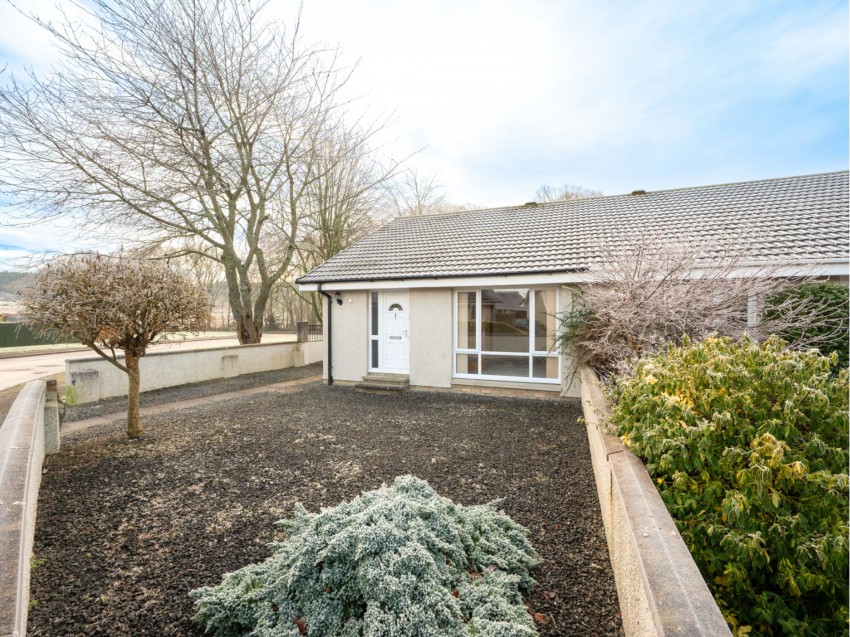 Images for Hazel Avenue, Culloden, IV2