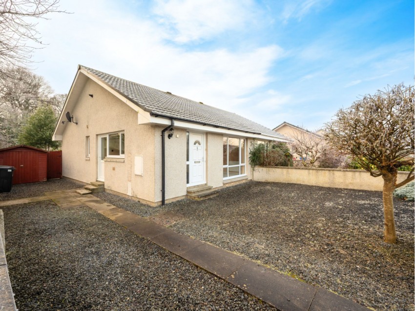 Images for Hazel Avenue, Culloden, IV2