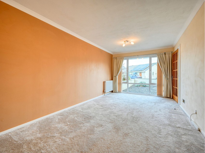 Images for Hazel Avenue, Culloden, IV2